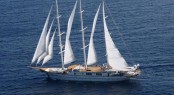 Sailing yacht MONTIGNE
